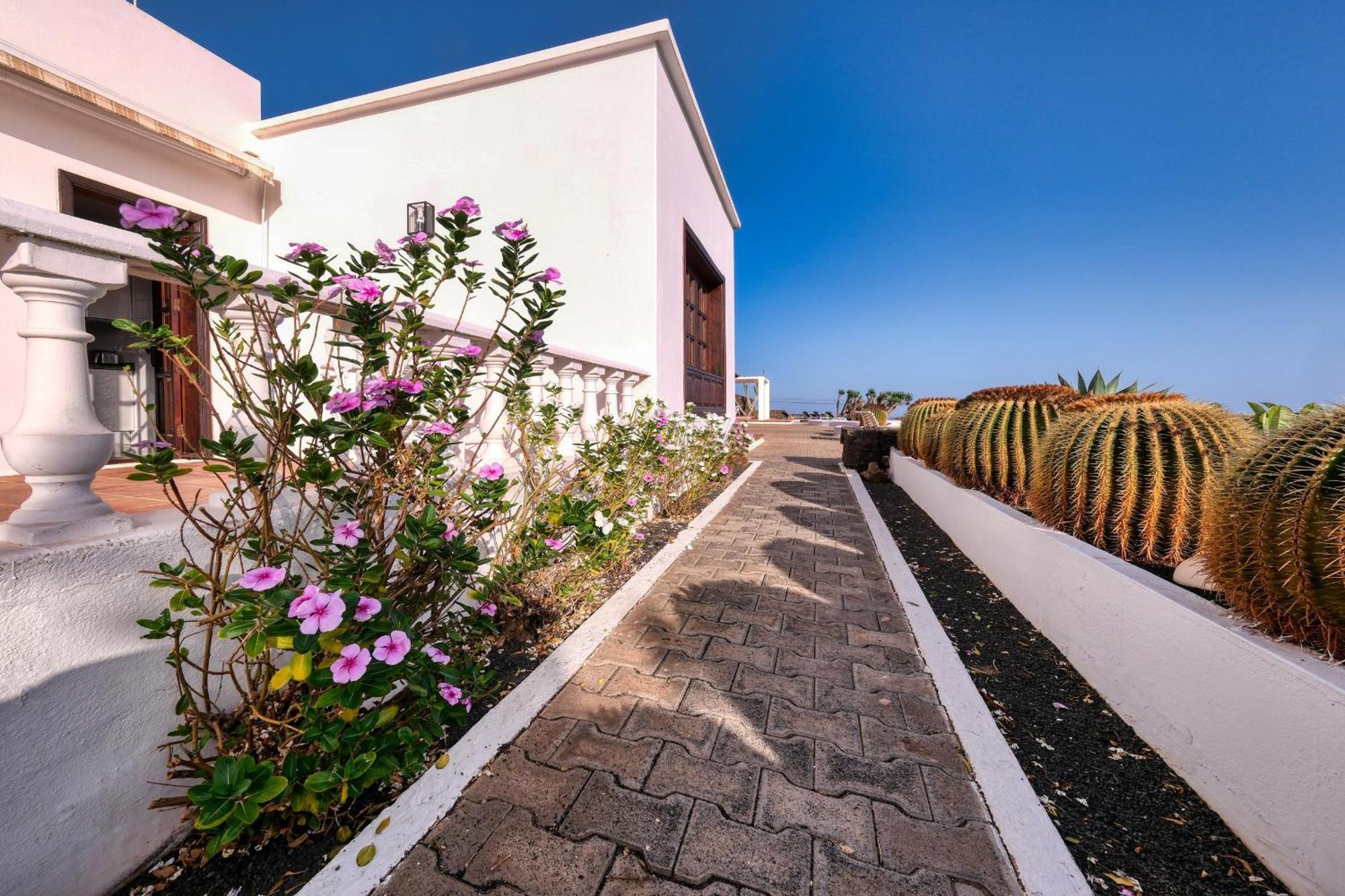 Villa Luciano "Spirit Of The Canaries" Tías Екстериор снимка